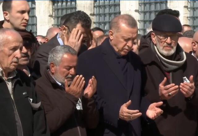 Bir dönem patronu olmuştu! Cumhurbaşkanı Erdoğan, vefat eden iş adamı Kemal Coşkun'un cenaze töreninde