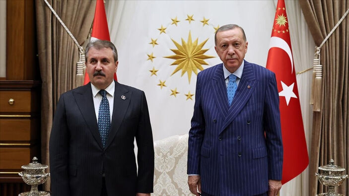 Beştepe'de Cumhurbaşkanı Erdoğan, Mustafa Destici görüşmesi