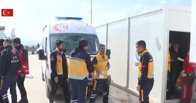 Sağlık ekipleri teyakkuz halinde! Deprem bölgesinde ihbarlara gidiliyor, ihtiyaçlar soruluyor