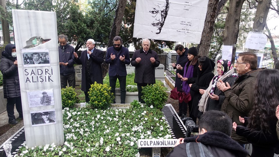 Sadri Alışık doğum gününde mezarı başında anıldı - 2